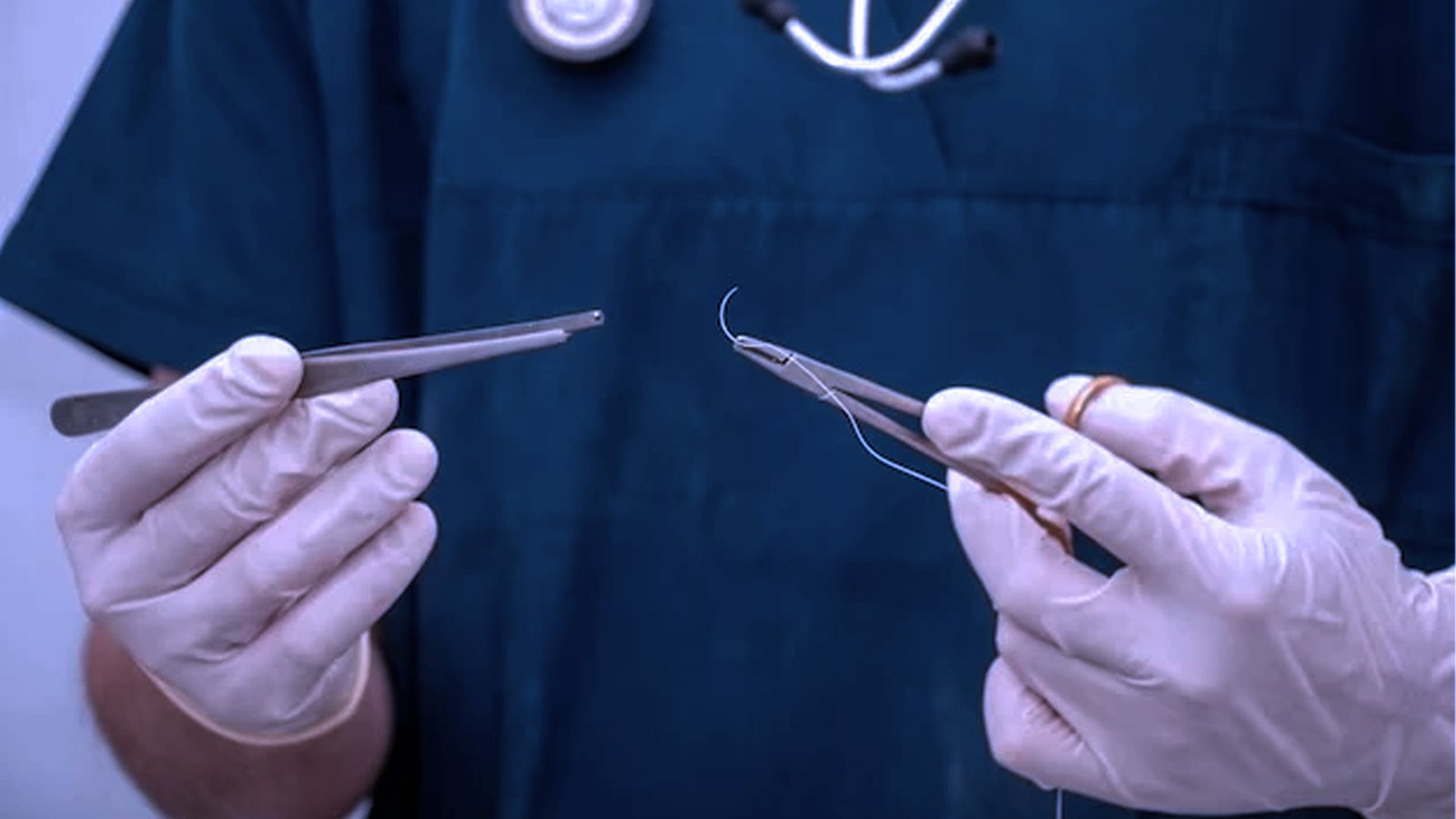 Needle Holder for Clinics and Hospitals: Types and Benefits in Healthcare 